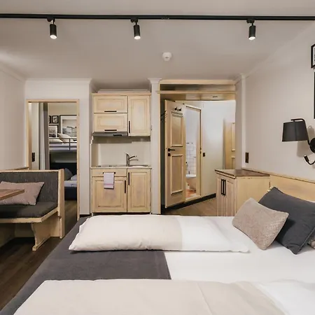 Апарт-отель Mondi Hotel Axams Аксамс