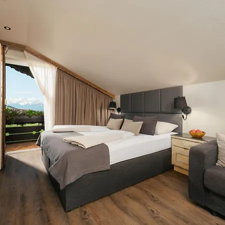 Mondi Hotel Axams Апарт-отель 4*