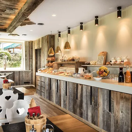 Апарт-отель Mondi Hotel Axams