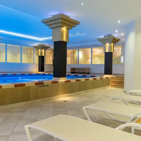 Mondi Lägenhetshotell 4*