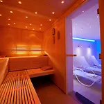 Mondi Hotel apartamentowy 4*